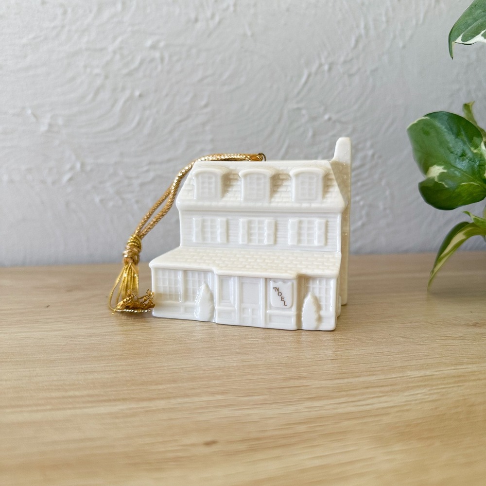 Lenox | RARE 1990s Vintage Christmas Village Ornament Village Inn 2nd in Series